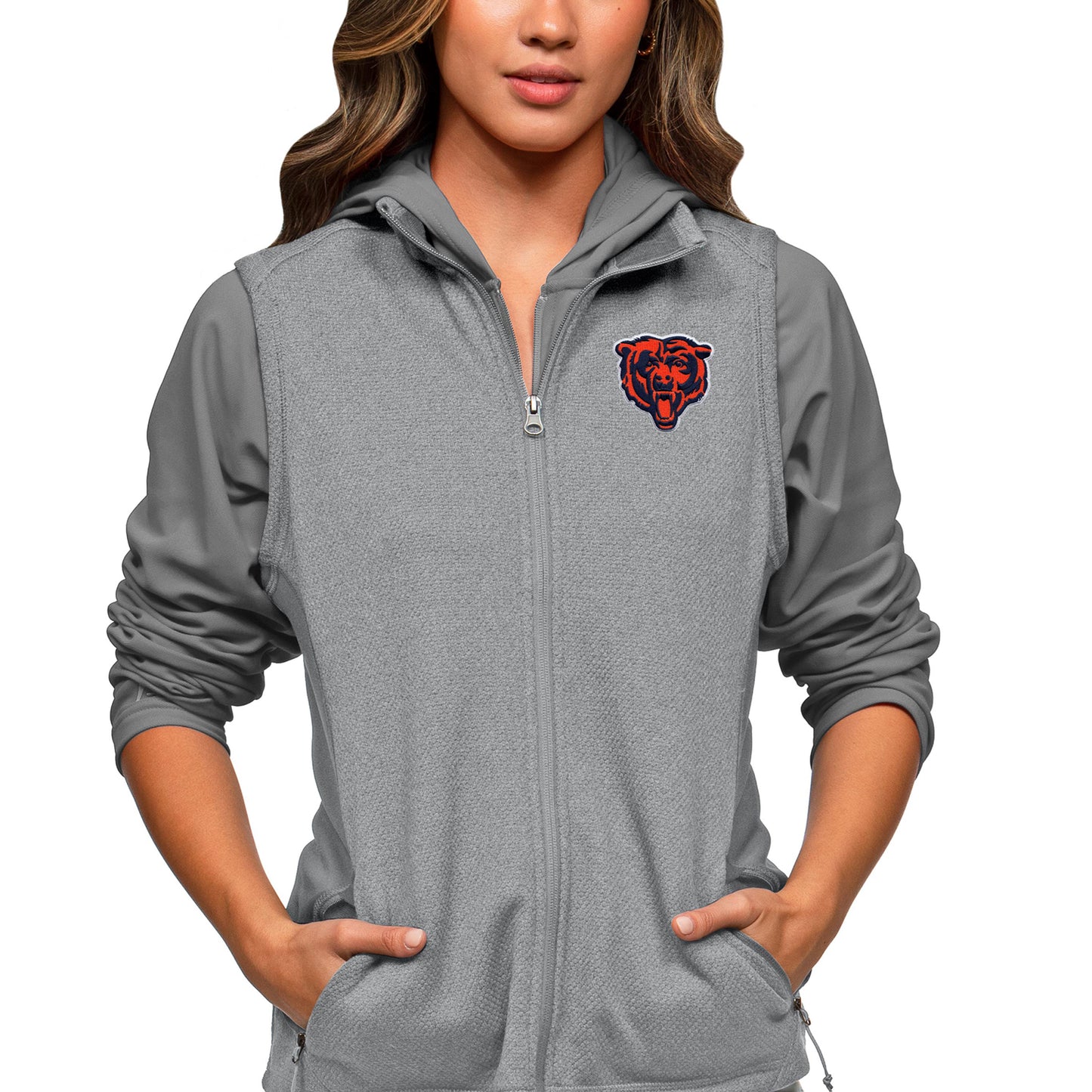 Women's Antigua Chicago Bears Heathered Gray Closure Team Logo Full-Zip Vest