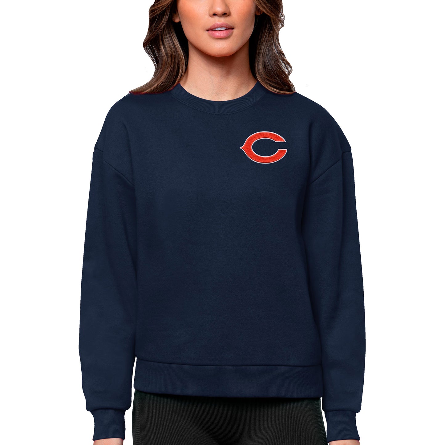 Women's Antigua Navy Chicago Bears Victory Crewneck Pullover Sweatshirt