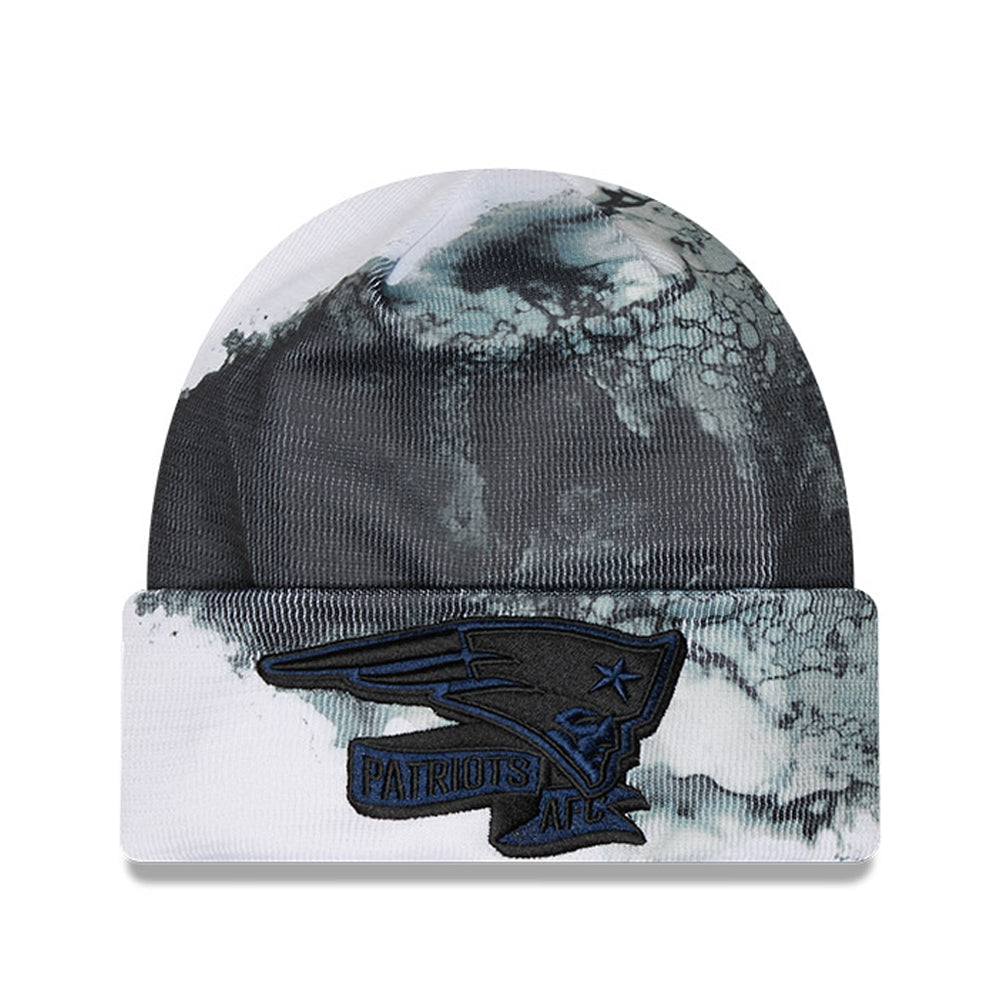 Men's New Era Black New England Patriots 2022 Sideline Ink Dye Tonal Cuffed Knit Hat