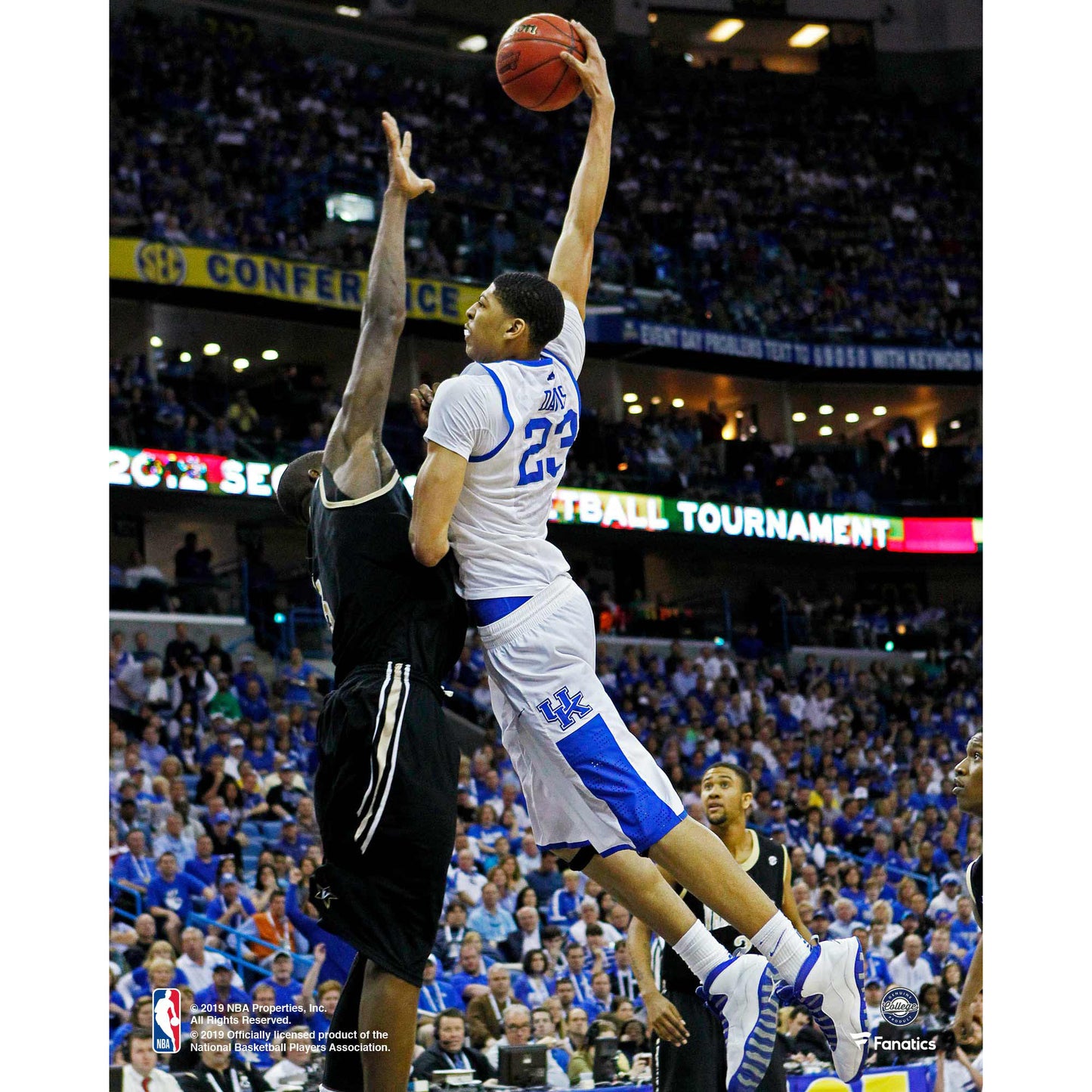Anthony Davis Kentucky Wildcats Unsigned Vertical Post Dunk Photograph