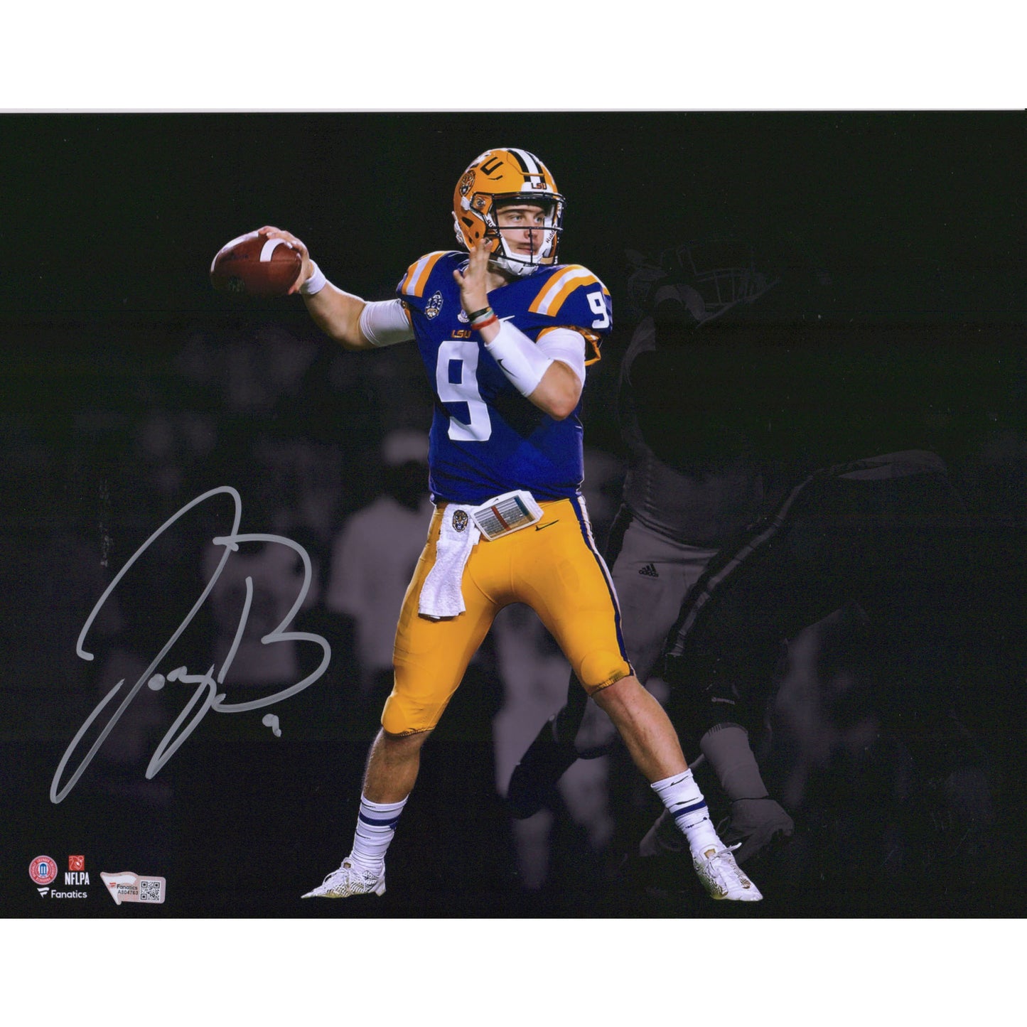 Joe Burrow LSU Tigers Autographed 11" x 14" Passing Spotlight Photograph