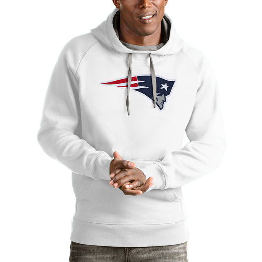 Men's Antigua White New England Patriots Victory Pullover Hoodie