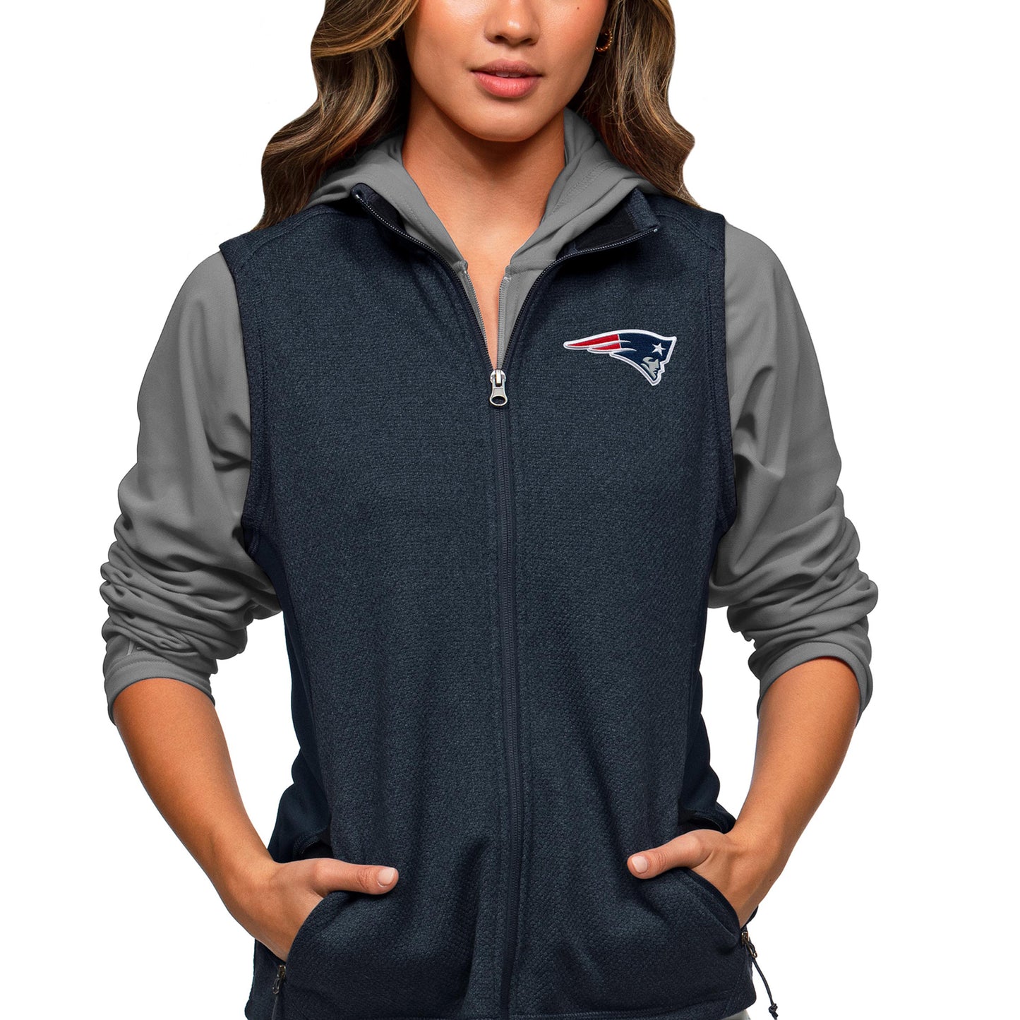 Women's Antigua Heathered Navy New England Patriots Closure Full-Zip Vest