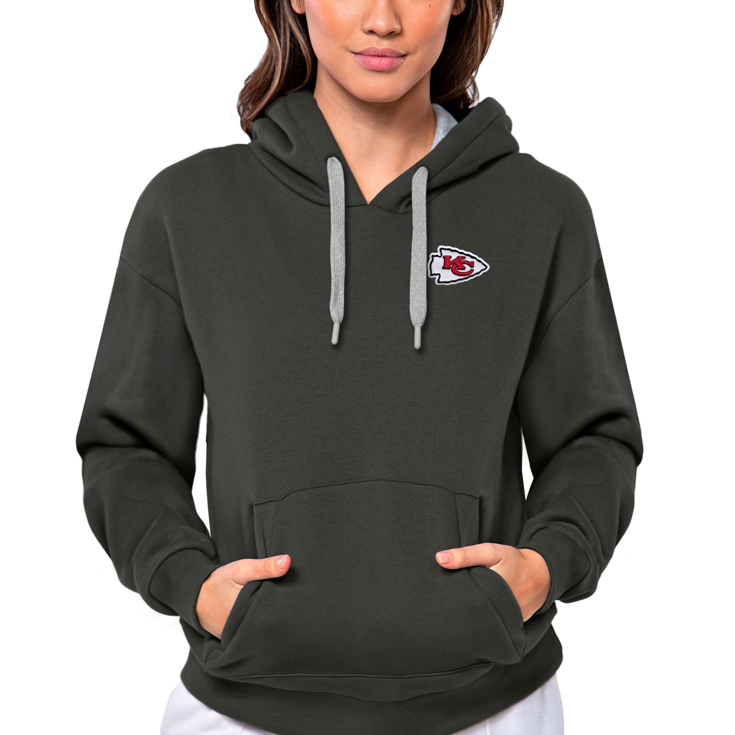 Women's Antigua Charcoal Kansas City Chiefs Victory Pullover Hoodie