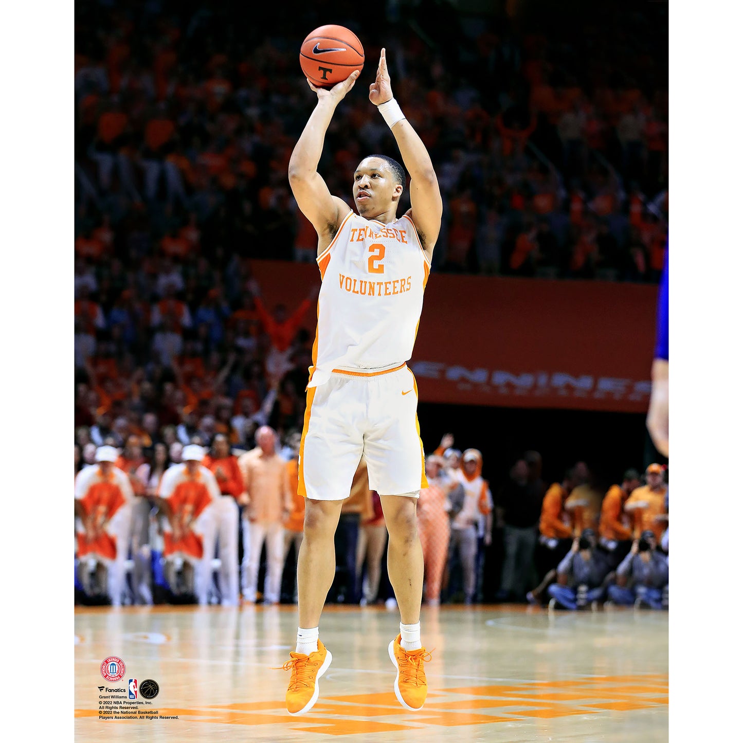 Grant Williams Tennessee Volunteers Unsigned Shoots the Ball Photograph