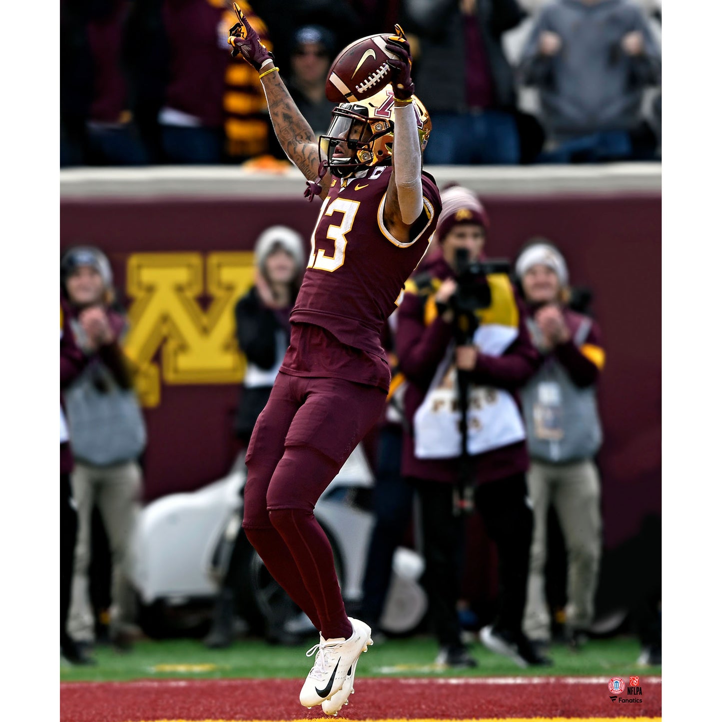 Rashod Bateman Minnesota Golden Gophers Unsigned Celebrates a Touchdown Photograph