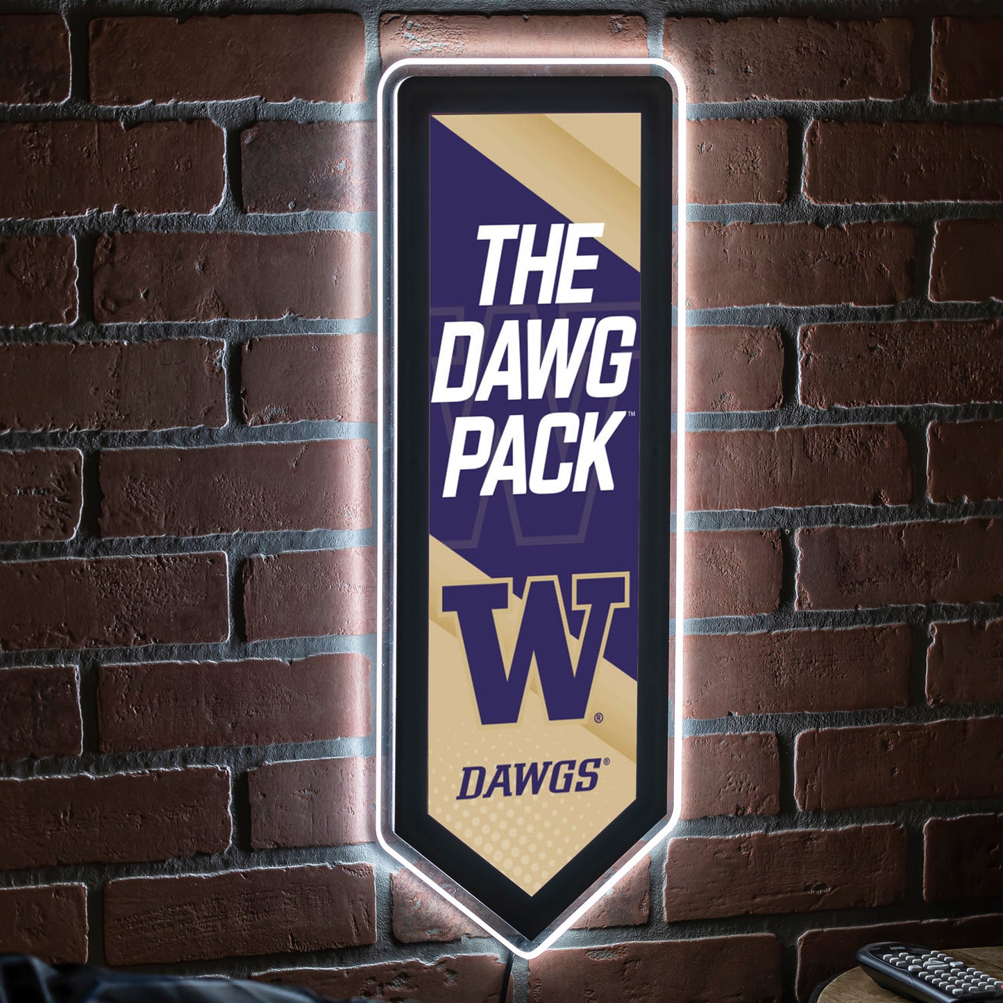 Washington Huskies LED Wall Pennant