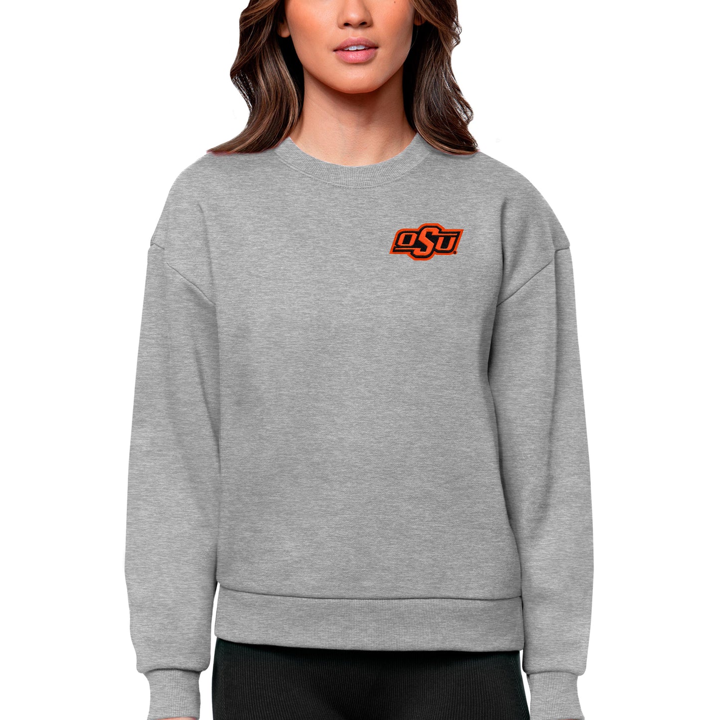 Women's Antigua Heather Gray Oklahoma State Cowboys Logo Victory Crewneck Pullover Sweatshirt