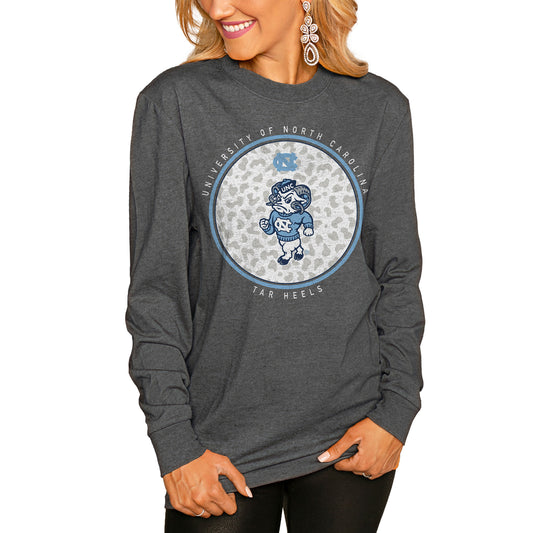 Women's Gameday Couture  Charcoal North Carolina Tar Heels Circle Graphic Fitted Long Sleeve T-Shirt