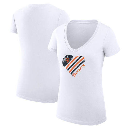 Women's G-III 4Her by Carl Banks White Chicago Bears Heart Graphic V-Neck Fitted T-Shirt