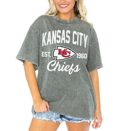 Women's Gameday Couture  Gray Kansas City Chiefs Tackle Titan Boyfriend Washed T-Shirt