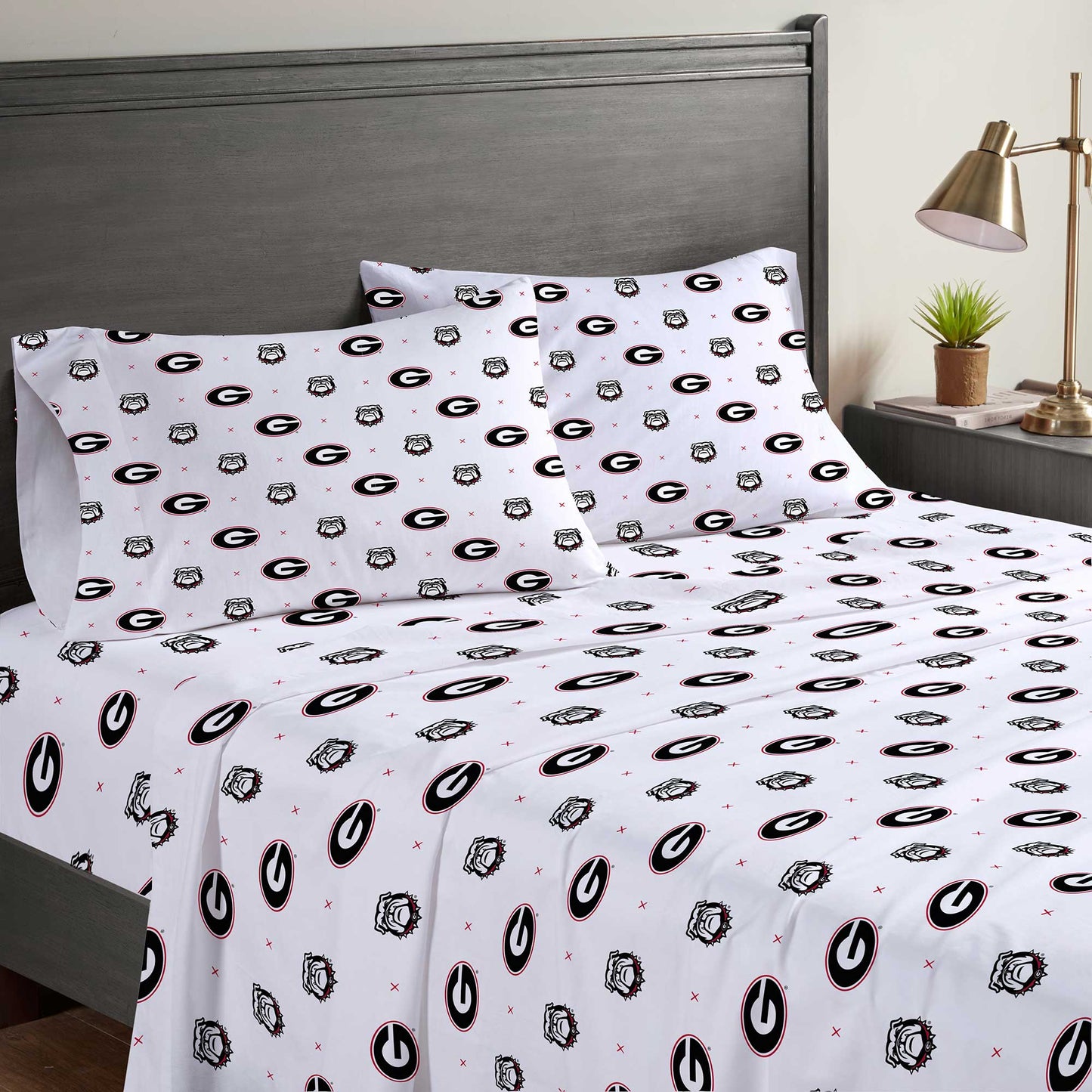 Pegasus Georgia Bulldogs Four-Piece Queen Sheet Set