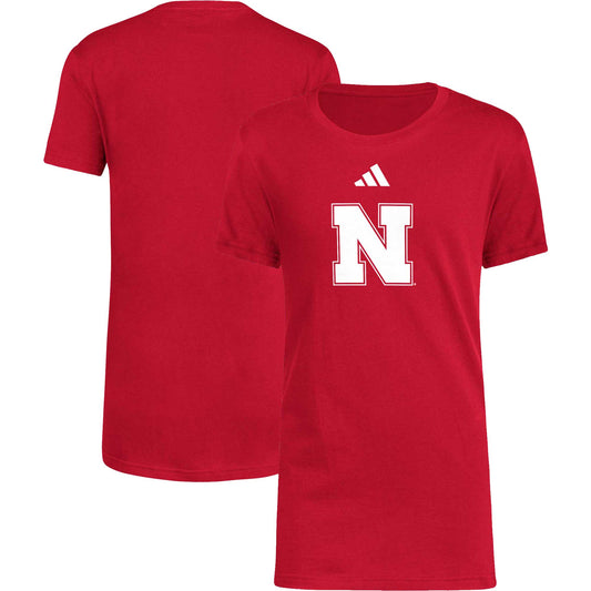 Youth adidas  Scarlet Nebraska Huskers 2023 Sideline Locker Room Logo Fresh T-Shirt